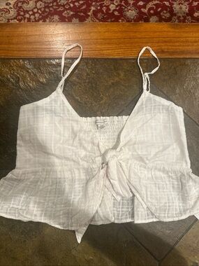 American Eagle Outfitters White tie front cami